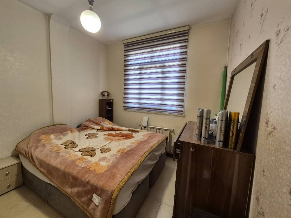 اتاق 1 , پنجره